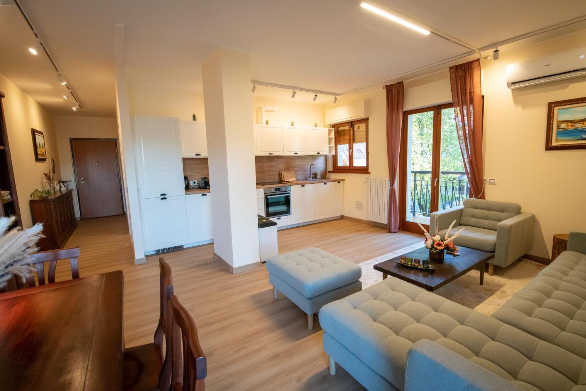 Residenza Lago Sereno Porto Ceresio Exterior foto
